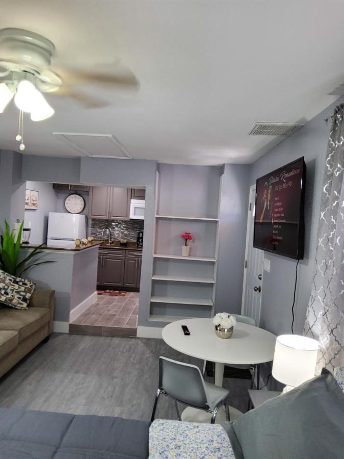 Habitacion Privada Cerca De Todo Tampa Exterior photo